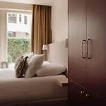 מלון Adam's Museum House 4*