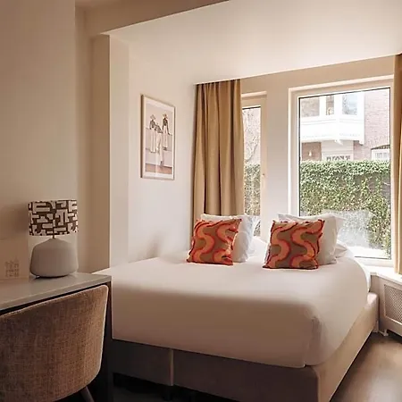 Adam's Museum House Hotel