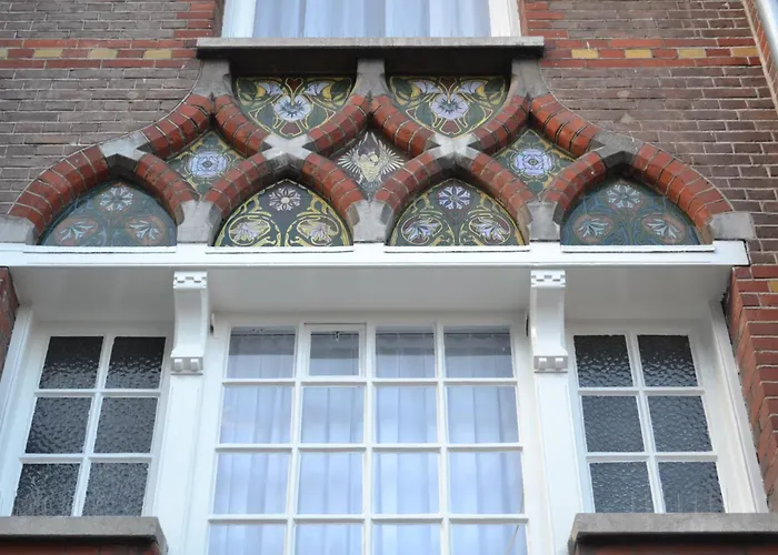 Adam's Museum House Hotel