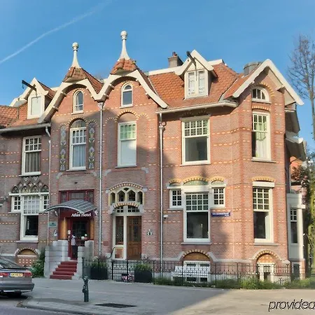酒店 Adam's Museum House 4*